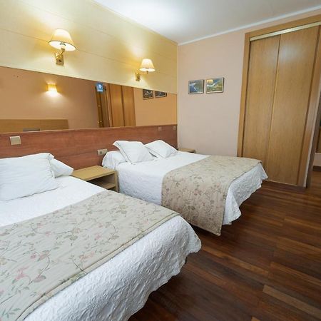 Hotel Regio Torrelavega Bagian luar foto