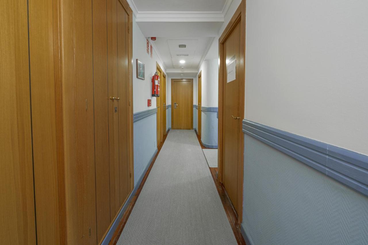 Hotel Regio Torrelavega Bagian luar foto